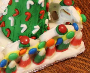 Karyl's double fence: decorated yogurt pretzels and then another row of Christmas candy corn.